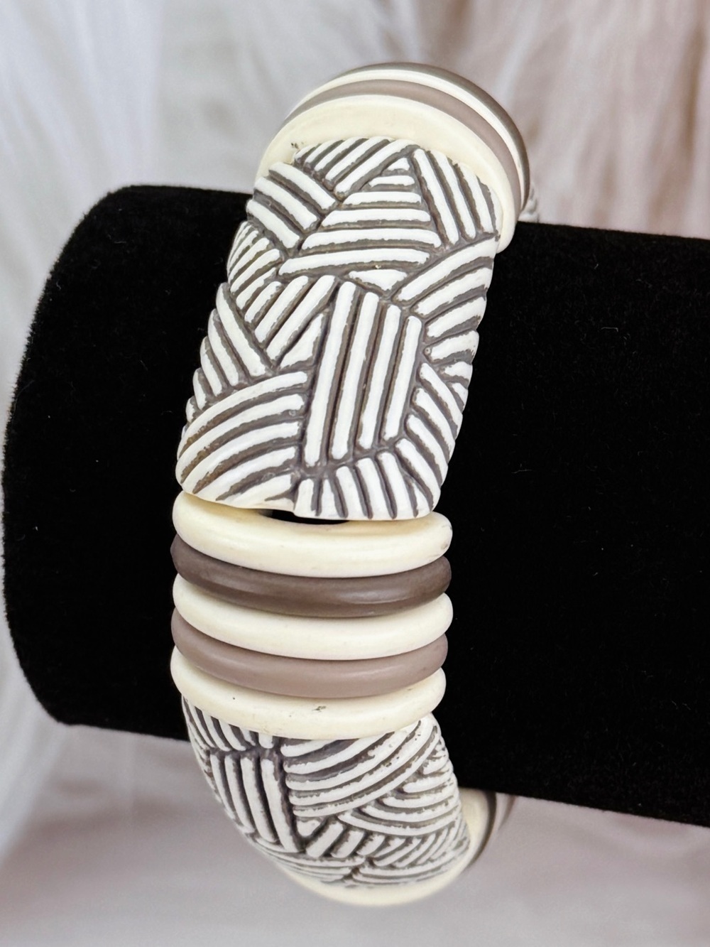 Chunky Retro Gray and Cream Wide Band Stretch Bracelet